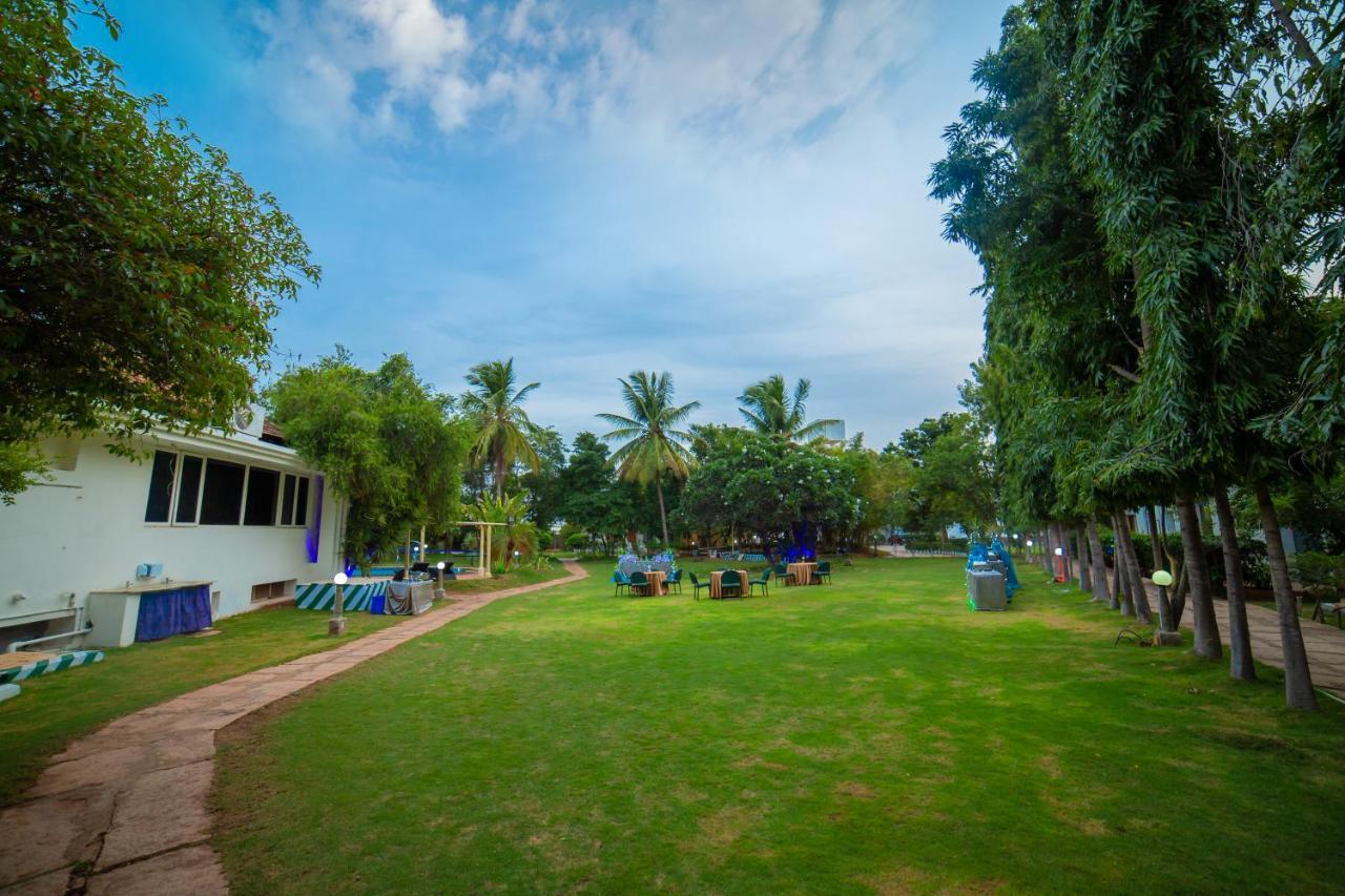 Poppys Vista Hotel Thirumurugan Poondi Exterior foto