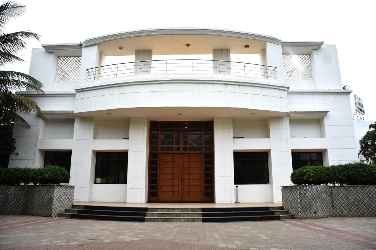 Poppys Vista Hotel Thirumurugan Poondi Exterior foto