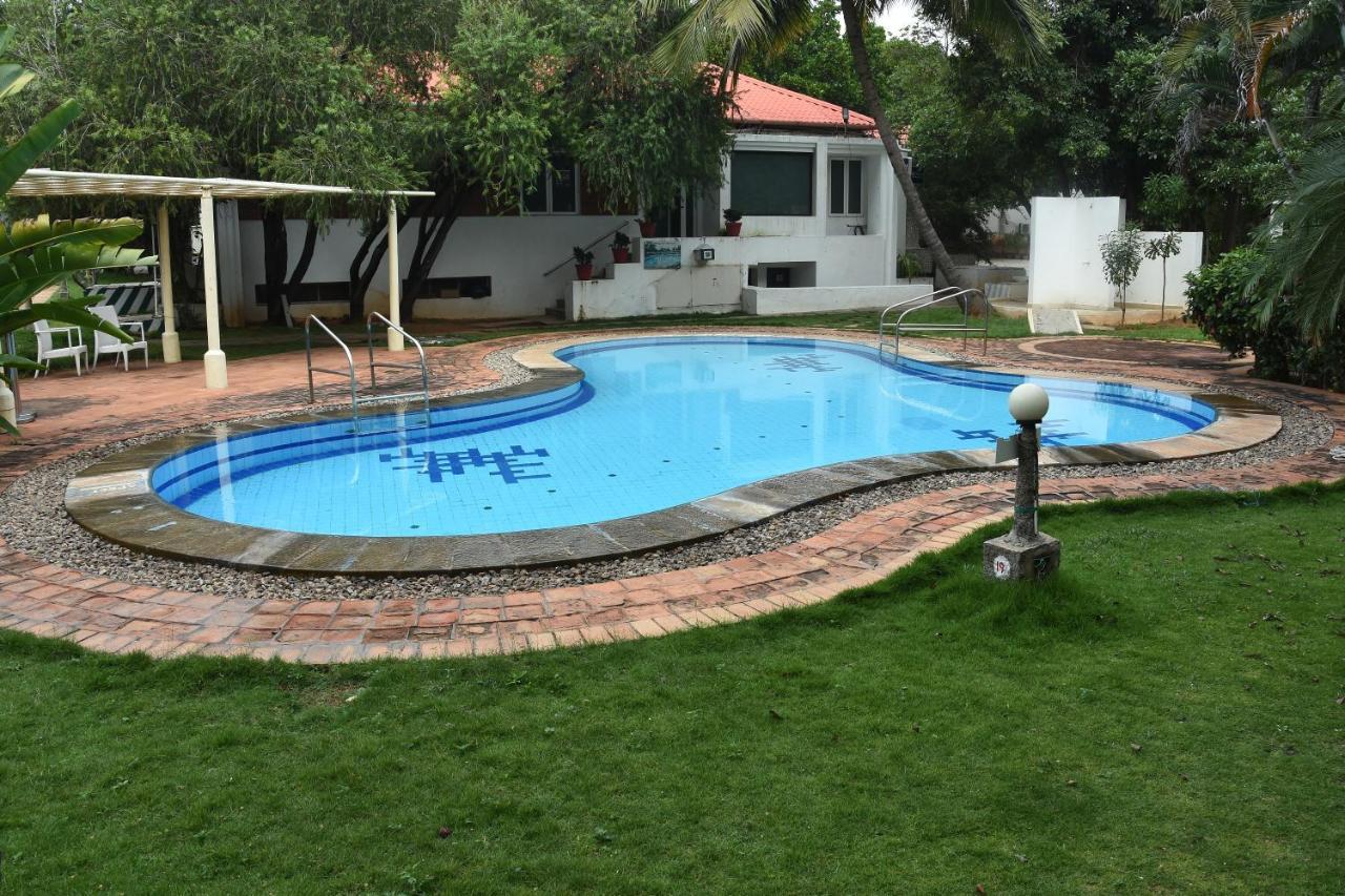 Poppys Vista Hotel Thirumurugan Poondi Exterior foto