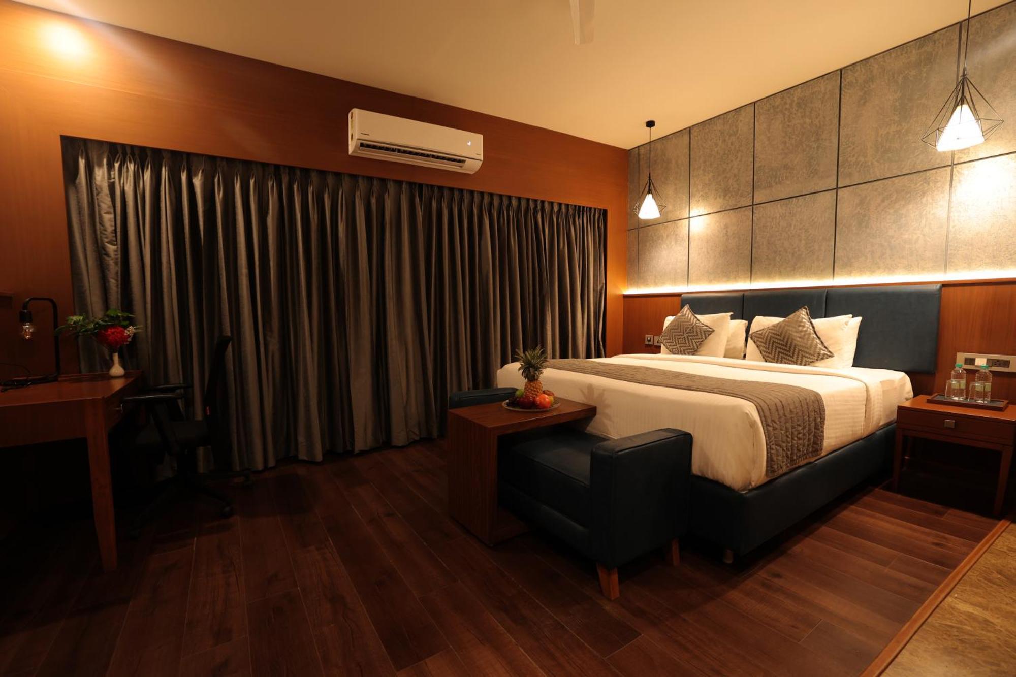 Poppys Vista Hotel Thirumurugan Poondi Exterior foto