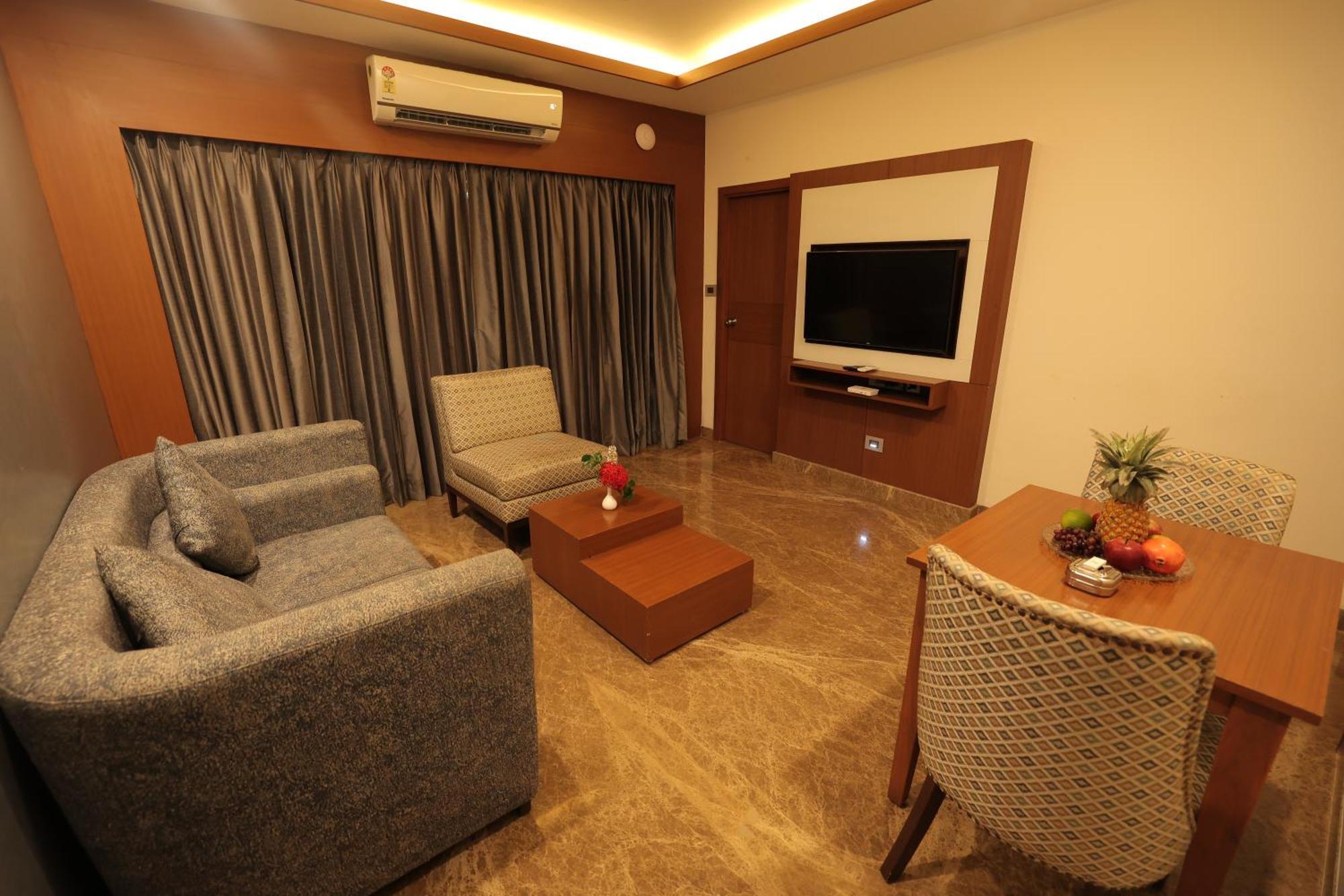 Poppys Vista Hotel Thirumurugan Poondi Exterior foto